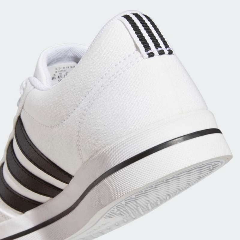 adidas RETROVULC SKATEBOARDING Cloud White / Core Black GW8367 Size UK 10 (SA 10)