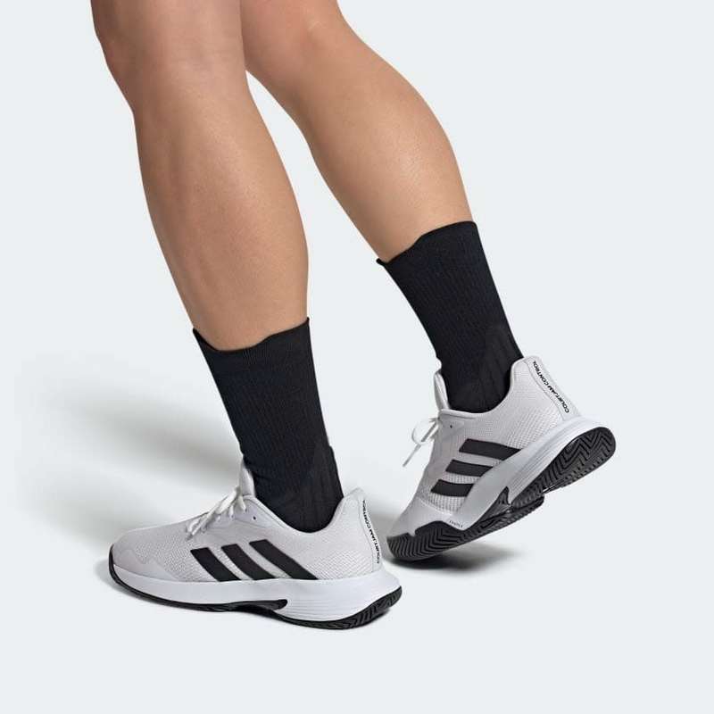 adidas COURTJAM CONTROL Cloud White / Core Black GW2984 Size UK 11 (SA 11)