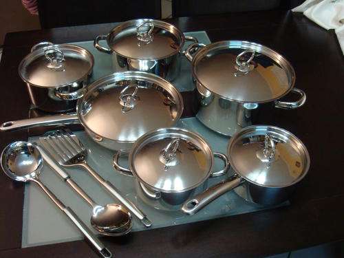 15 PIECES STAINLESS STEEL, HEAVY BOTTOM COOKWARE SET WITH STAINLESS LID.