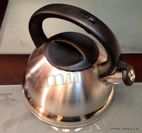 New Arrivals - 2,5 Litre Acrylic Funky Coloured Energy Saving Whistling Kettle