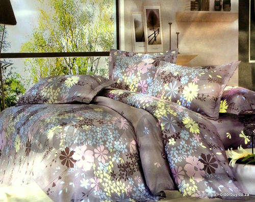 6 Piece Queen Size Cotton Feel Duvet Cover Set