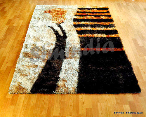 Brand New Shaggy Rug Measures 2m x 1,4m