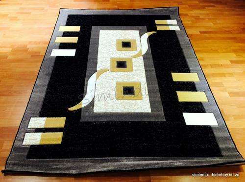Brand NewTurkish Carpet Measures 2.2m x 1,6m