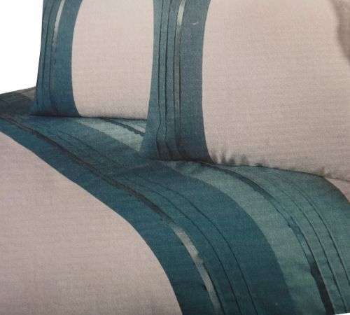 3 PC Luxury Pintuck Cotton Enriched Duvet Cover with Pillow Cases- King Size