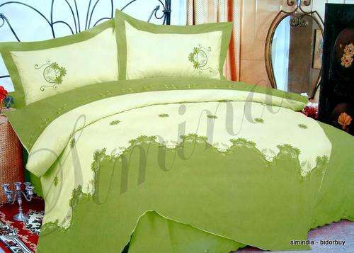 EMBROIDRED COTTON 6 PEICE QUEEN SIZE AND DUVET COVER SET
