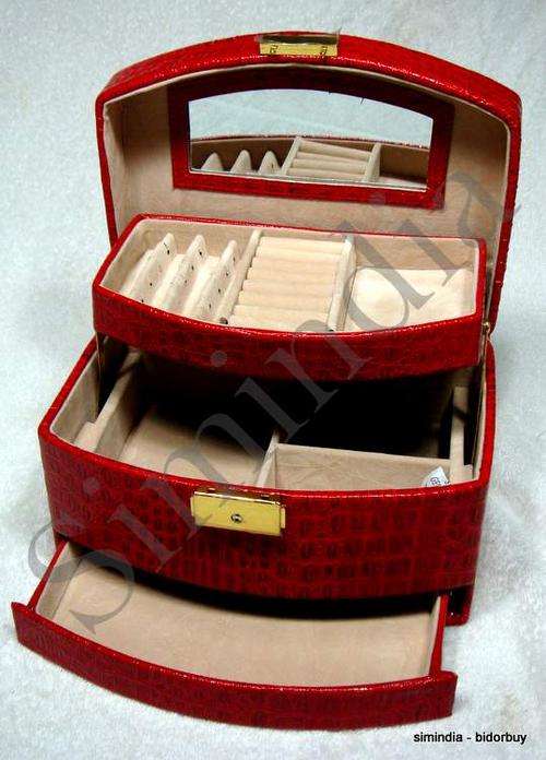 Perfect Wedding Gift  Metallic Red,Faux Croc Leather Quailty lockable jewlery and cosmetic box...