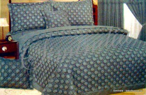 Queen size Bedspread Superior Luxurious Polycotton embossed 6 Piece