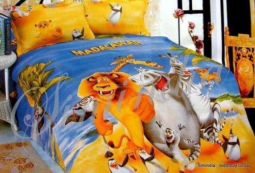 Awesome boy bed set Quilted sheet with madacascar and pillow case