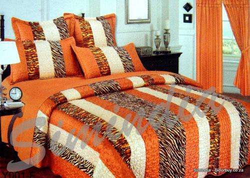 Queen size Bedspread Superior Luxurious Polysilk with velvet Quilted 6 Pieces