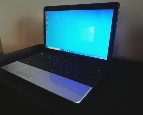 i5 8gb ram laptop