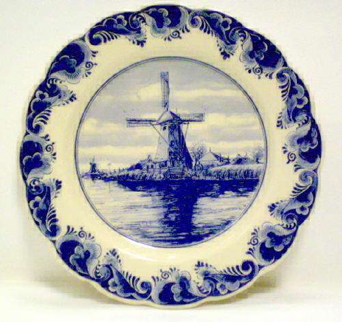 LARGE DELFTS BLAUW WALL PLATE