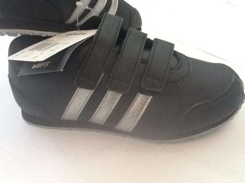 Adidas trainer CF K Size UK  11K (kids size)