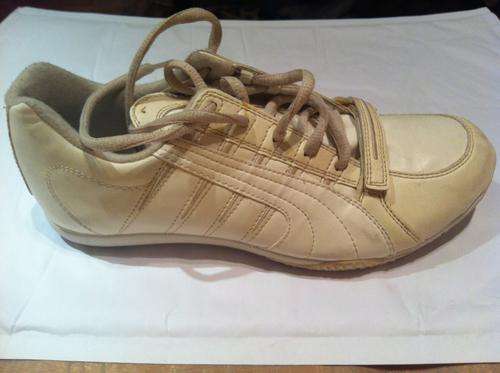 Puma Womens Stylish Antique white trainer Sample of the Shelf.. No tags. Size 4ÃÂÃÂÃÂý