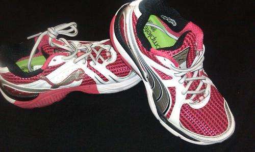 Puma Ladies Complete Vectana Running Shoes size 4 (UK 4)