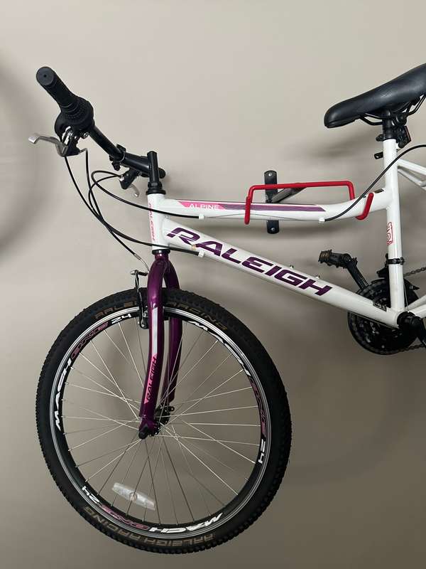 RALEIGH 24 ALPINE MOUNTAIN BIKE