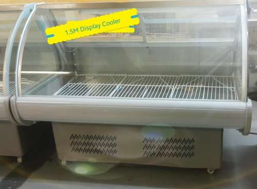 1.5M MEAT DISPLAY FRIDGE FOR SALE / COMMERCIAL REFRIGERATED DISPLAY CASE / CURVED GLASS FRONT FRIDGE