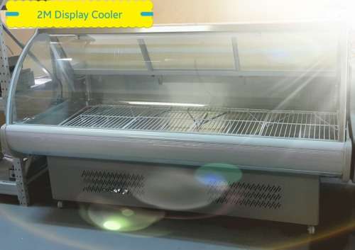 1.5M MEAT DISPLAY FRIDGE FOR SALE / COMMERCIAL REFRIGERATED DISPLAY CASE / CURVED GLASS FRONT FRIDGE