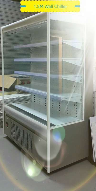 WALL CHILLER 2M / BEVERAGE REFRIGERATOR / COMMERCIAL FRIDGE / BEVERAGE COOLER / DISPLAY FRIDGE
