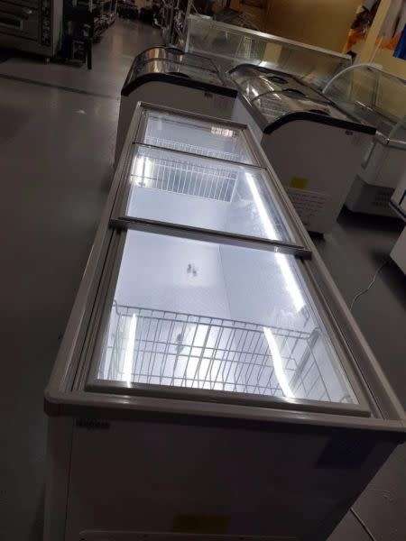 GLASS TOP FREEZER / ISLAND FREEZER / COMMERCIAL CHEST FREEZER / DISPLAY FREEZER / COMMERCIAL FRIDGE