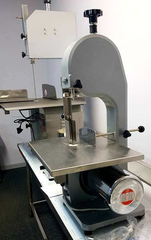 BAND SAW FOR SALE - MEAT CUTTER BANDSAW - ELECTRIC MEAT BONE SAW - J 210 MEAT SAW