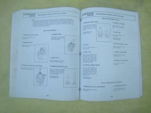 AUTOMOTIVE AIR CONDITIONING ***  BASIC SERVICE  TRAINING  MANUAL