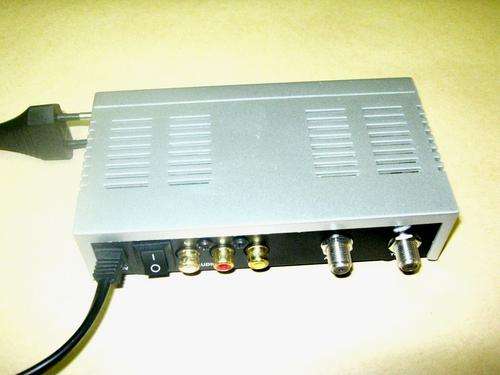 RF MODULATOR Audio /Video Signal Converter
