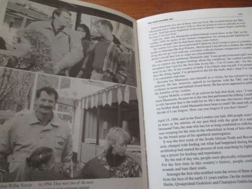 Jacques Pauw. INTO THE HEART OF DARKNESS. Confessions of Apartheid's Assassins