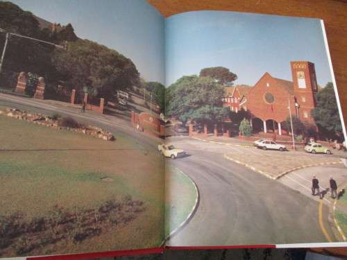 Still Upon a Frontier. A History of KINGSWOOD COLLEGE 1892-1993. Grahamstown