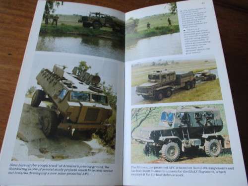 SOUTH AFRICAN ARMS & ARMOUR Helmoed-Romer Heitman