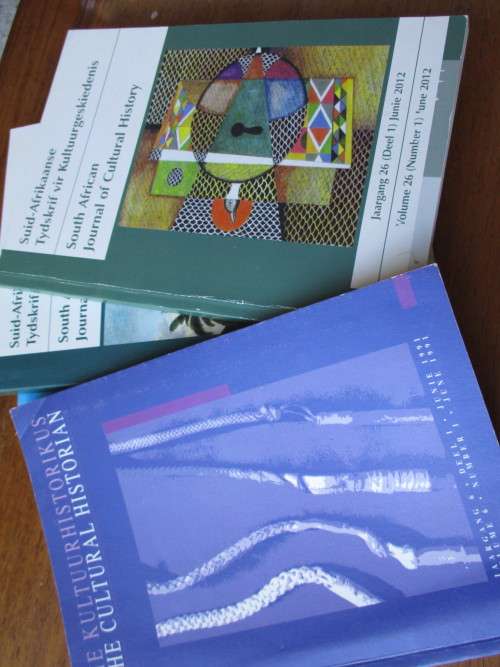 DIE KULTUURHISTORIKUS  EN SUID-AFRIKAANSE TYDSKRIF VIR KULTUURGESKIEDENIS ( 3 volumes )