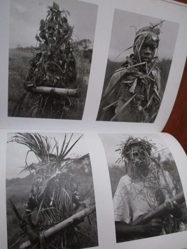 Guy Tillim DAIMLER CHRYSLER AWARD FOR SOUTH AFRICAN PHOTOGRAPHY - 2004