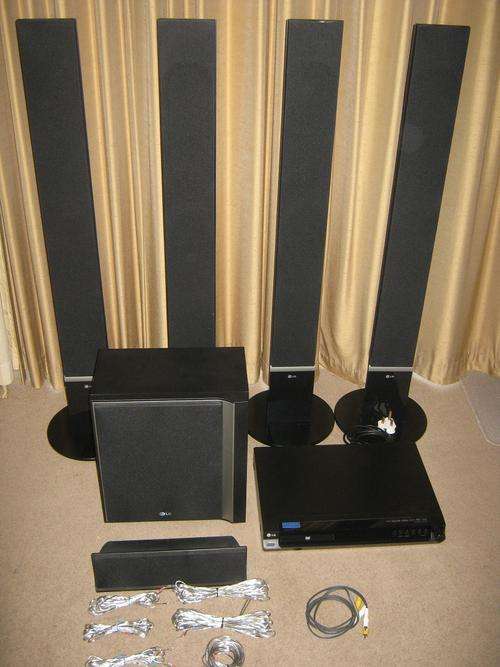 LG - DVD Player and 6 Speakers