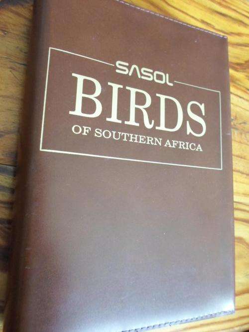 SASOL BIRDS OF SOUTHERN AFRICA with Leather Cover