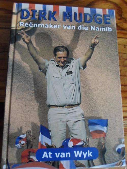 DIRK MUDGE - REENMAKER VAN DIE NAMIB