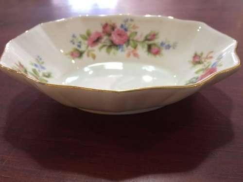 ROYAL ALBERT 'MOSS ROSE' BASKET AND BOWL