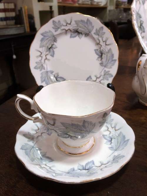 ROYAL ALBERT 'SILVER MAPLE' TEA SET