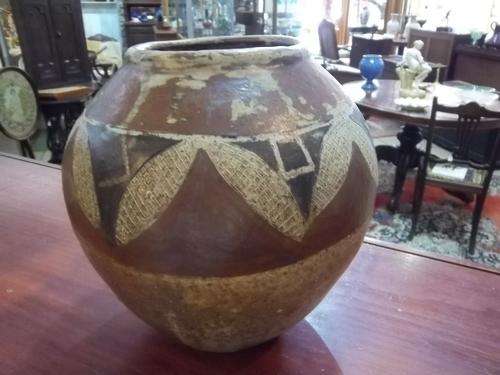 RORKE'S DRIFT POT - designed by Nestah Molefe
