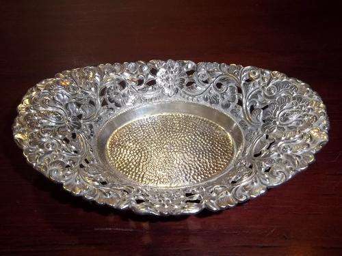 SILVER (800) PIERCED DISH