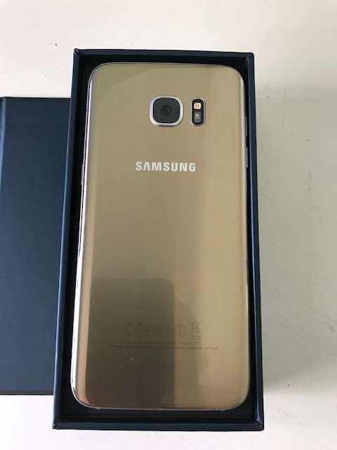 SAMSUNG S7 EDGE + SAMSUNG VR HEADSET + Gear II Smartwatch