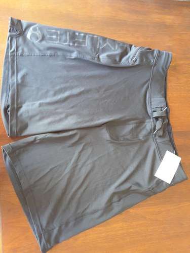 Cross Fit Shorts HYLETE Black and Grey Large available