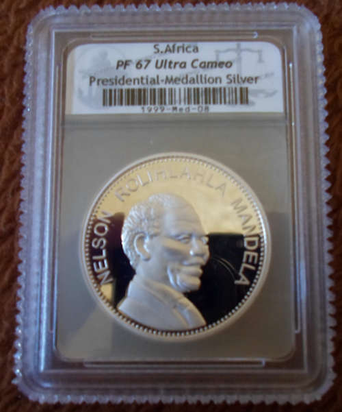 Nelson Mandela Proof 67 Ultra Cameo 39mm  Presidential Medallion