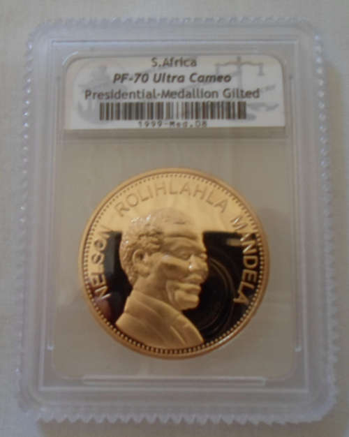 Nelson Mandela Proof 70 Ultra Cameo 39mm Medallion Gilted