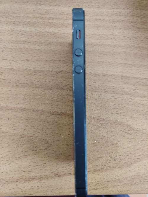 Apple Iphone 5 in Good Condition
