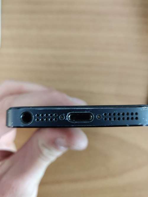 Apple Iphone 5 in Good Condition