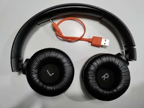 JBL T510BT On-Ear Wireless Bluetooth Headphones (in Good Condition)
