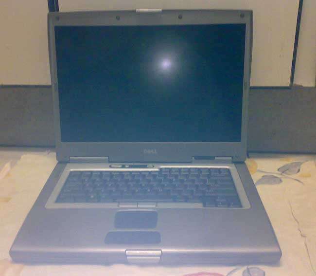 Dell D800 Centrino 1.6Ghz Laptop