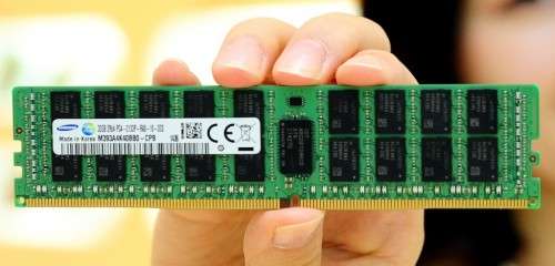**Phenomenal** 16Gb (2x8Gb) DDR4 2400 (Samsung)