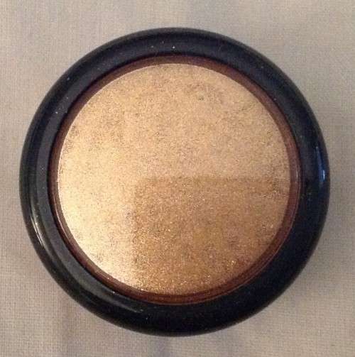 Inthusiasm Mineral Makeup Eye Enhancer In The Shade Bronze