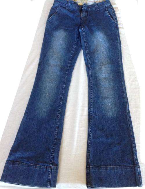 Sale Ladies Blue Straight Leg Jeans With Flare Size 30