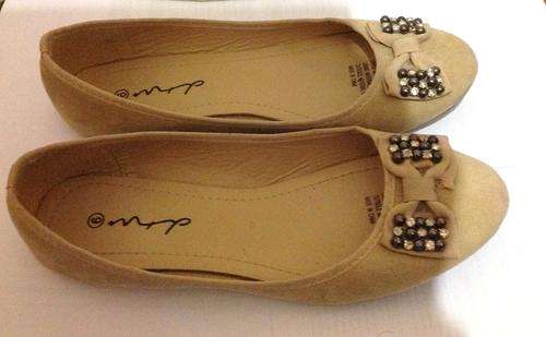 Sale Ladies Tan Pumps Size 6